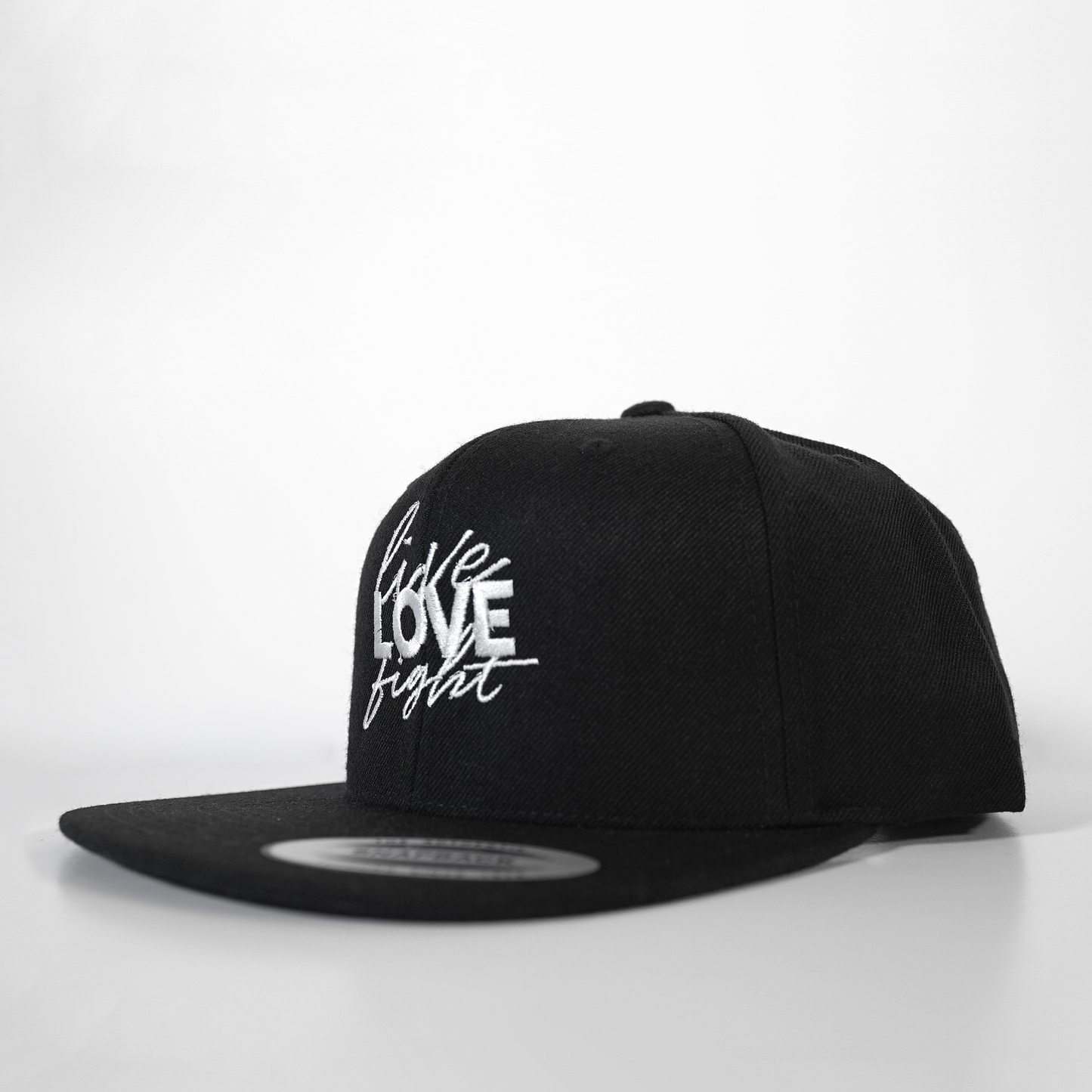 Gorra Clásica "Live Love Fight"